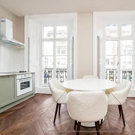 Stylish & Spacious 1 Bedroom Flat In Central Camden